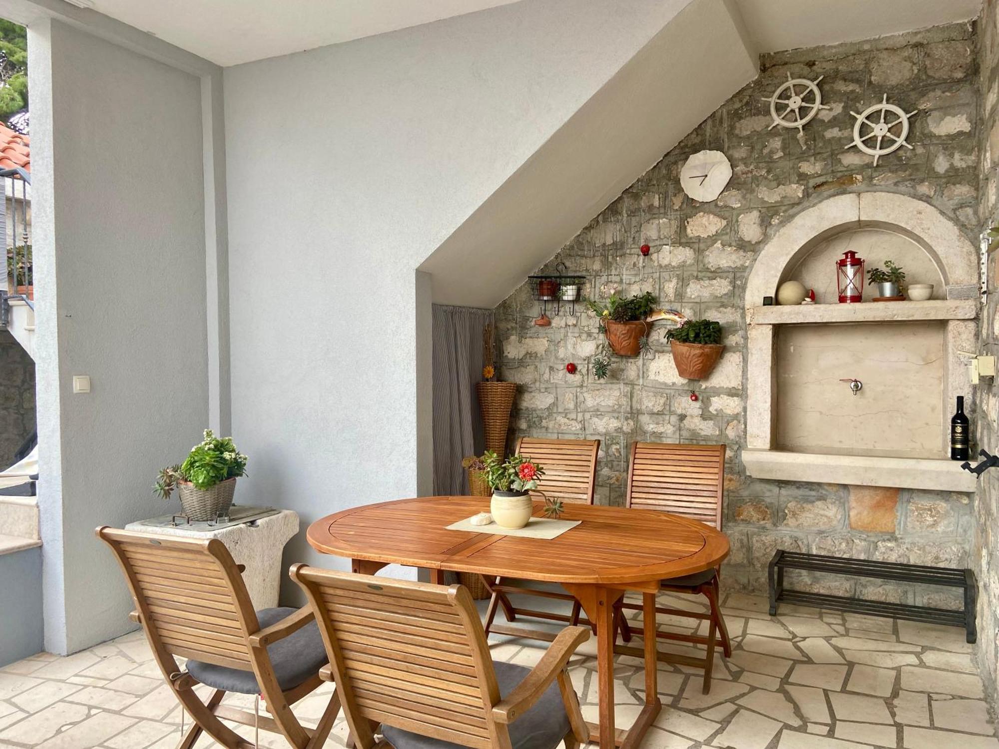 Apartment Simon - Old Stone Charm, Central Bol Life Luaran gambar
