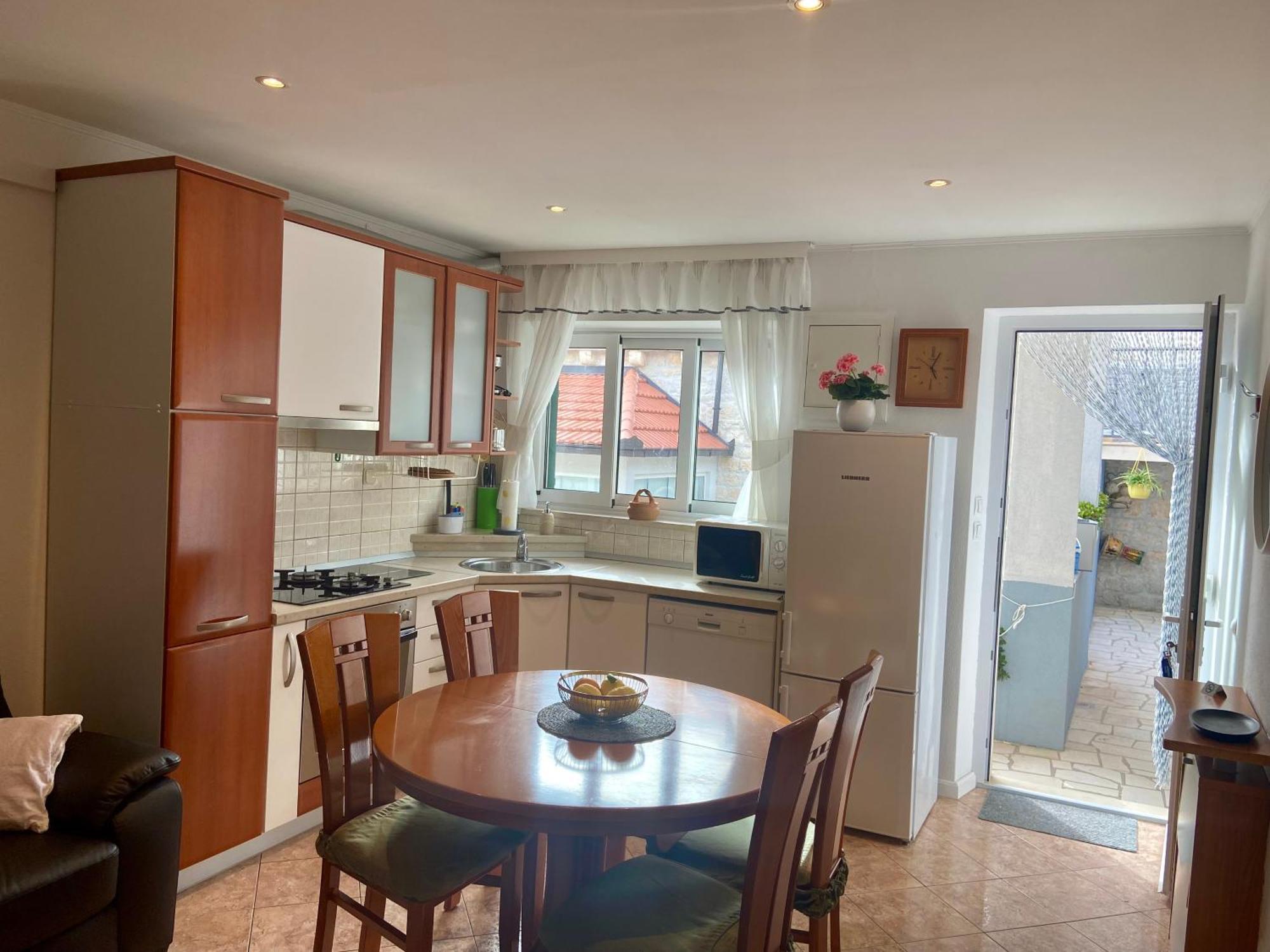 Apartment Simon - Old Stone Charm, Central Bol Life Luaran gambar